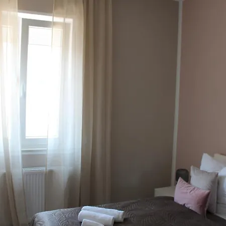 Apartamento Via *